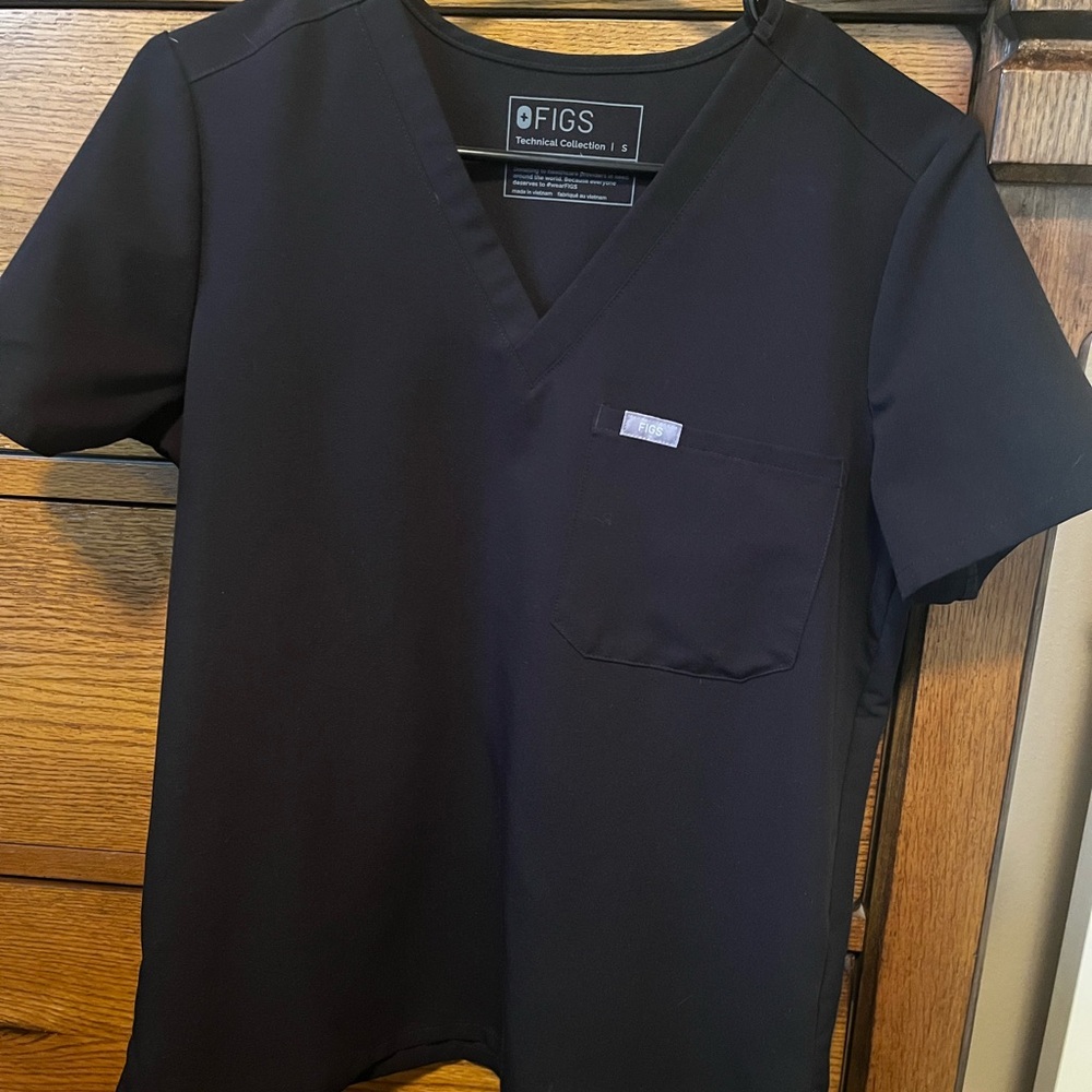 Figs Women’s Black Scrub Sets